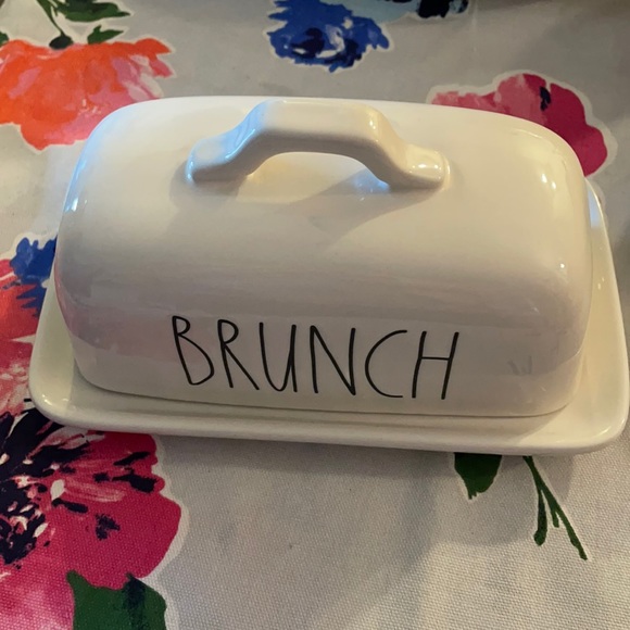 Brunch butter dish **Price firm** Rae Dunn